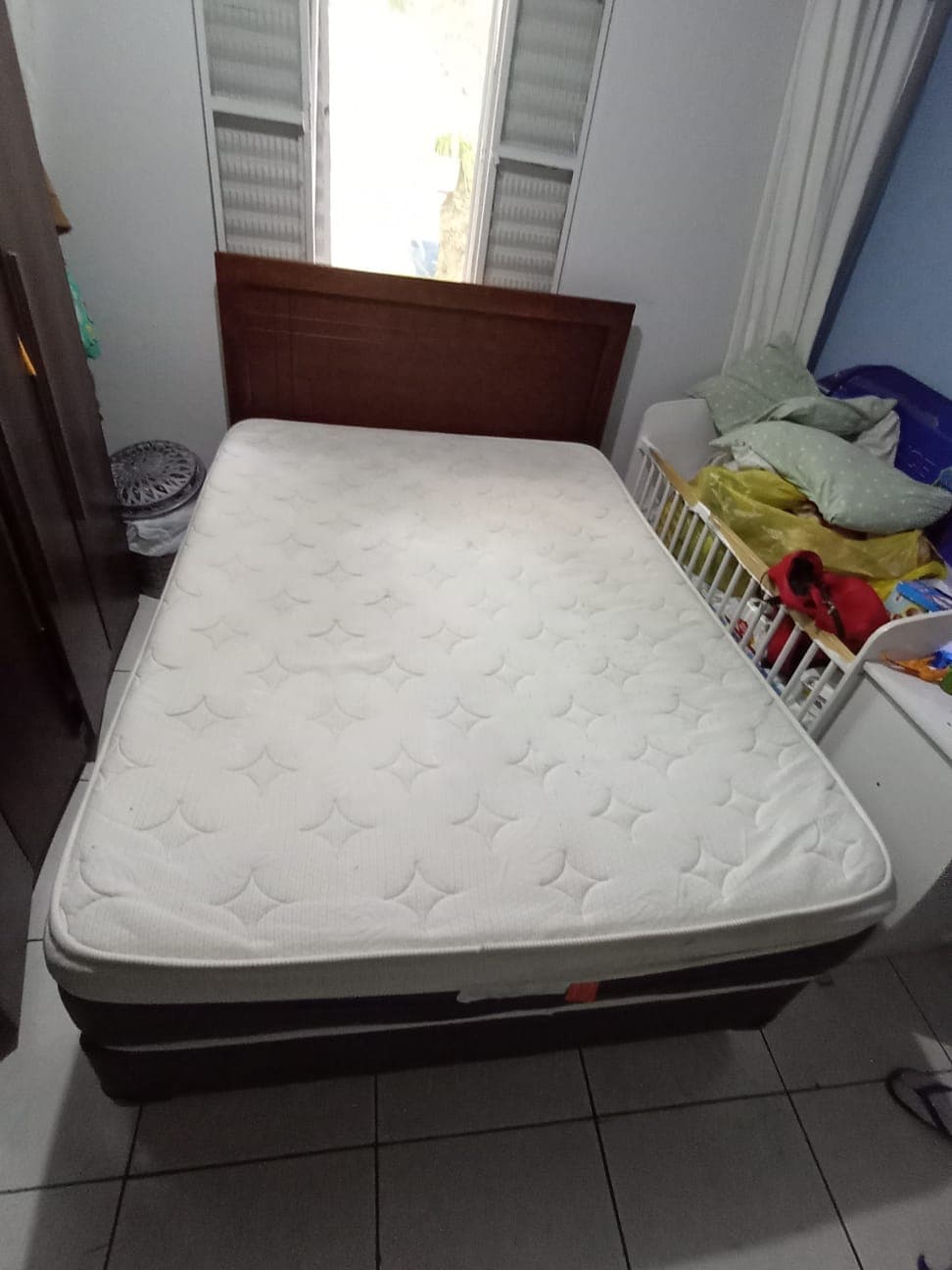 Colchão depois da higienização — sem manchas